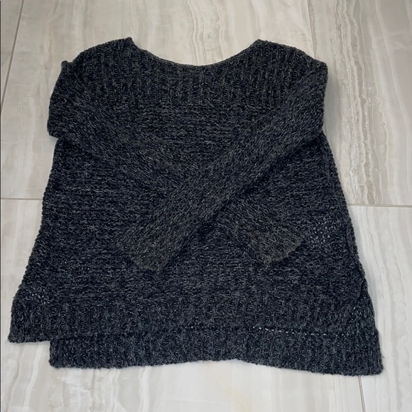 Sweater from Hollister - Picture 2 of 5